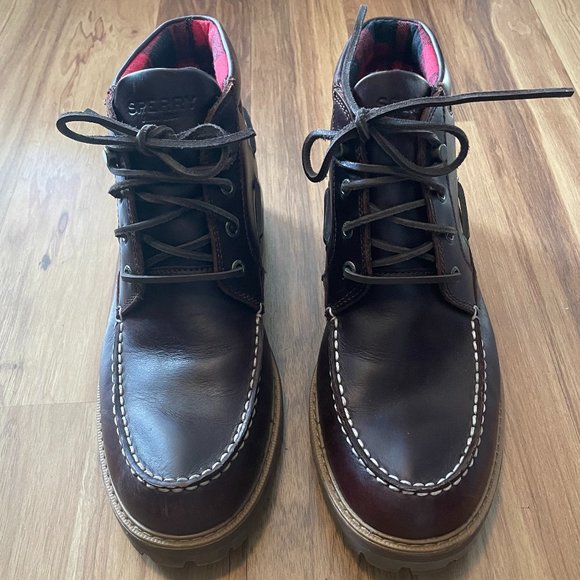New Sperry Original Lug Chukka Boots Men’s Size: 10M
